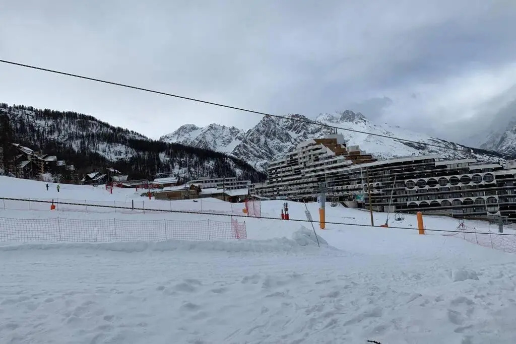Studio 1600 Pied Des Pistes Avec Magnifique Vue (Adults Only)