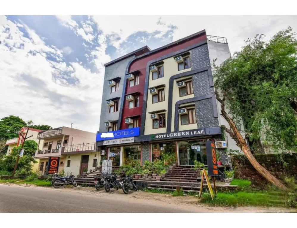 Hotel Green Leaf By T And M Hotels