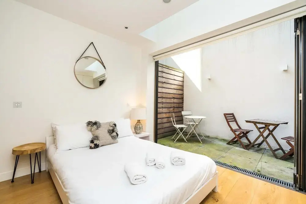 Styled 2Bed2Bath Duplex + Patio near Oxford Circus