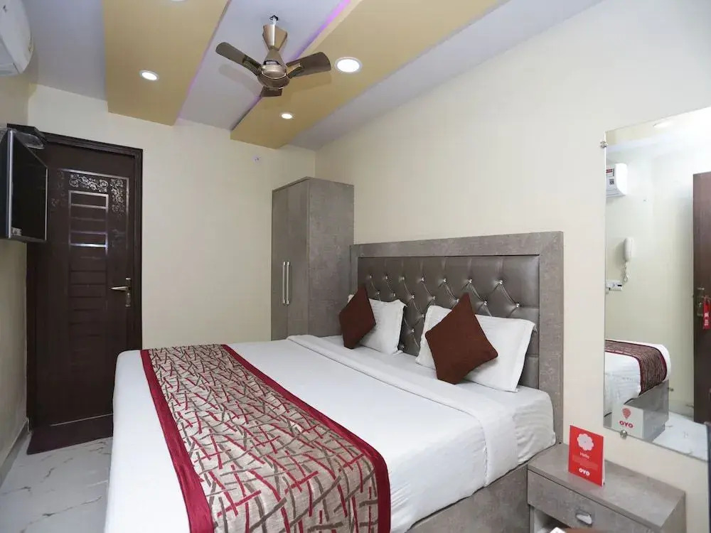 OYO 13455 Rama Krishna Hotel