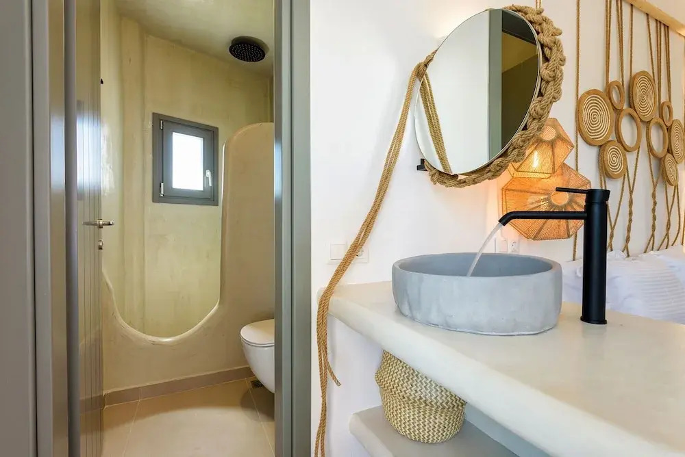KIANO SUITES