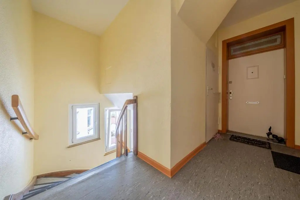 ID 6410 | Private Apartment