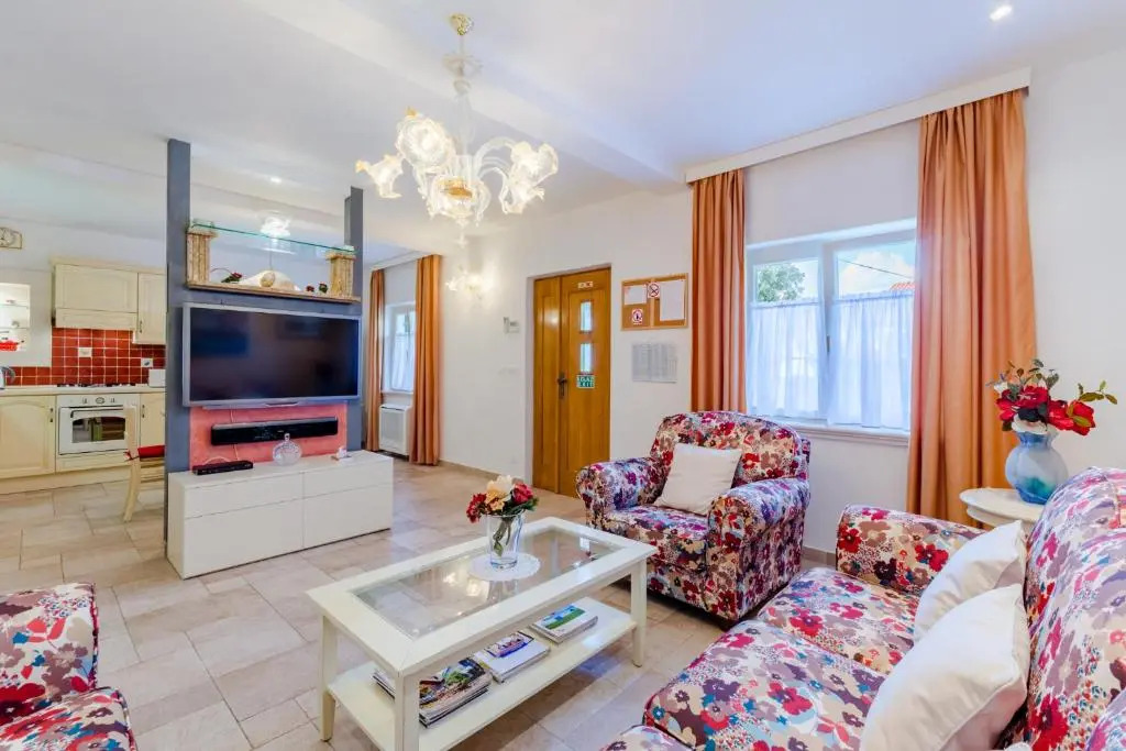 Apartments Villa Camellia