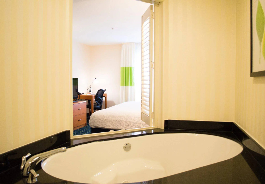 Fairfield Inn & Suites by Marriott San Antonio North/Stone Oak