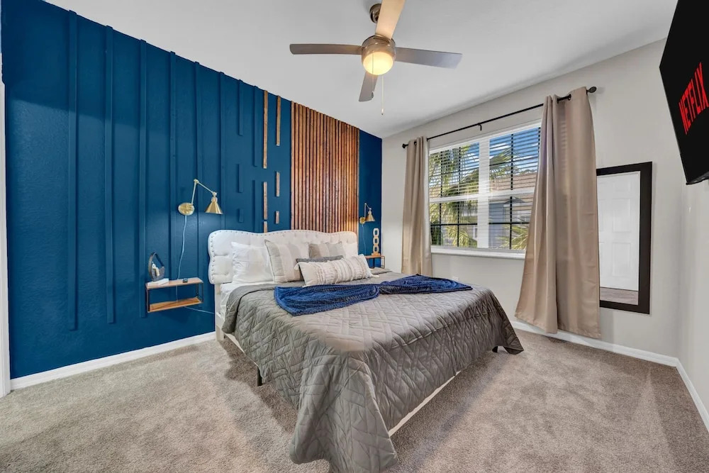 Modern 2BR 2BA King Bed Pool Gym 6