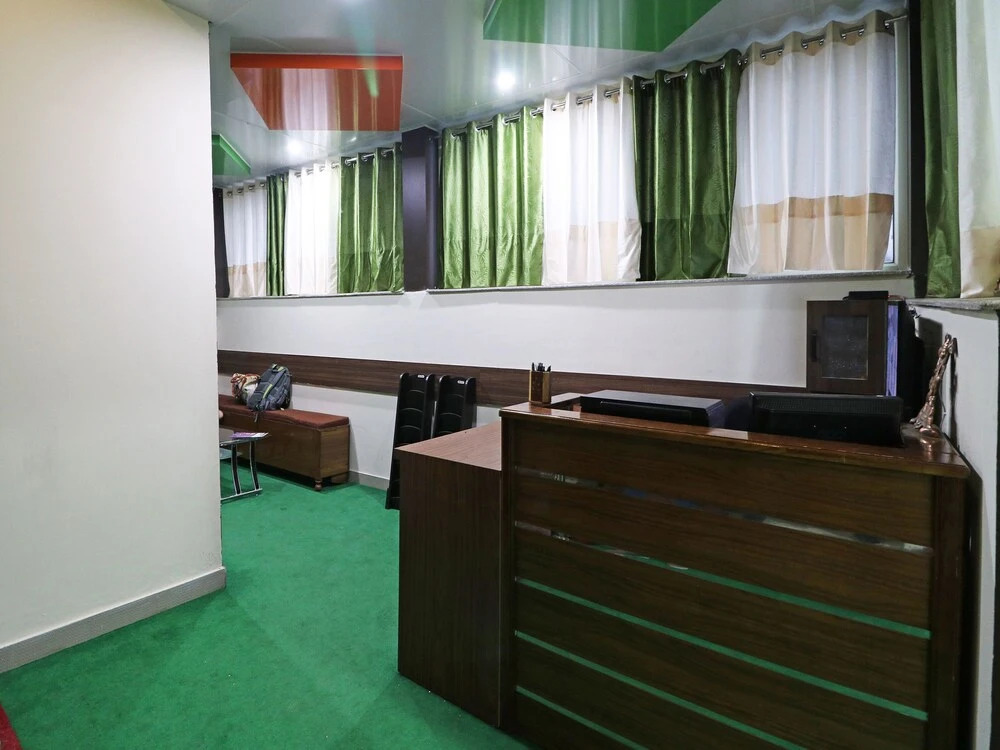 OYO 14251 Green View Doon