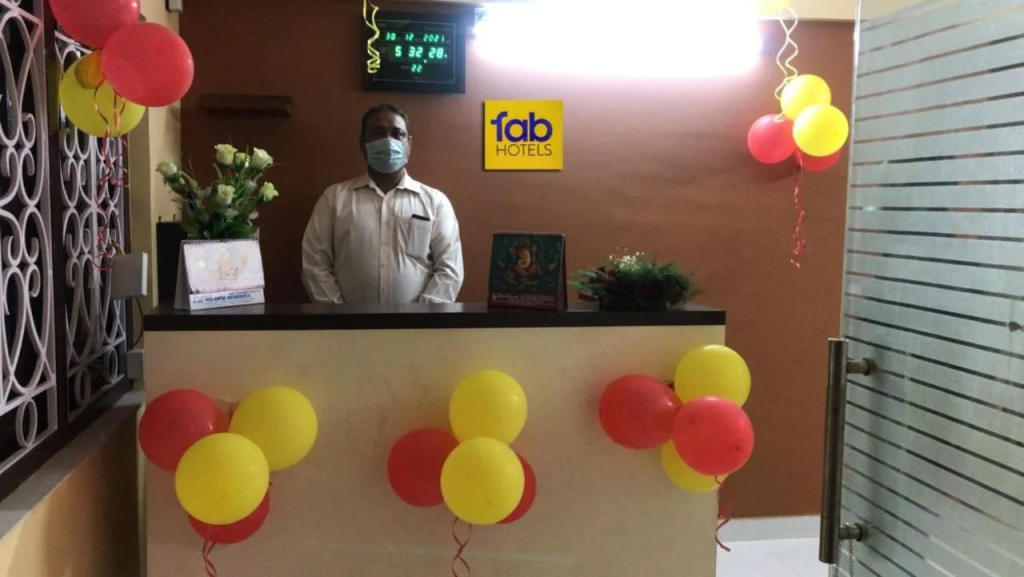 FabHotel New kolkata Residency Inn - Nr Axis Mall