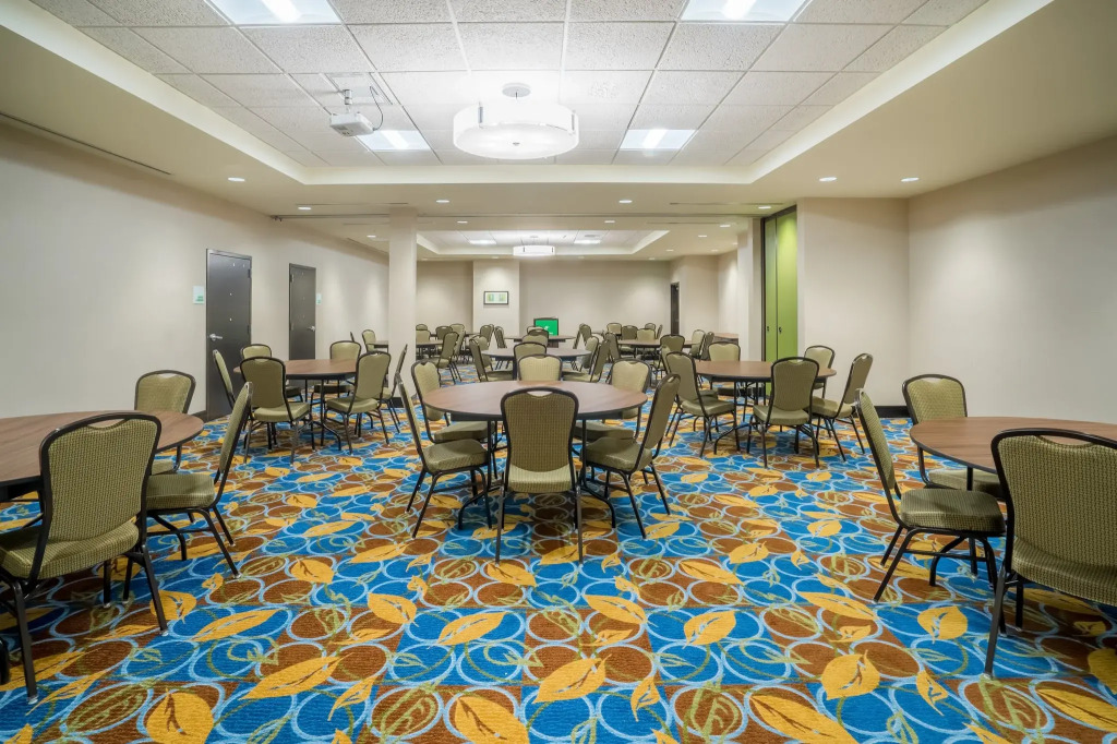 Holiday Inn - Terre Haute by IHG