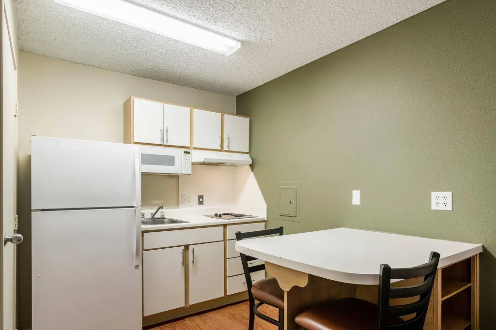 Crossland Economy Studios - Phoenix - Metro - Dunlap Ave.