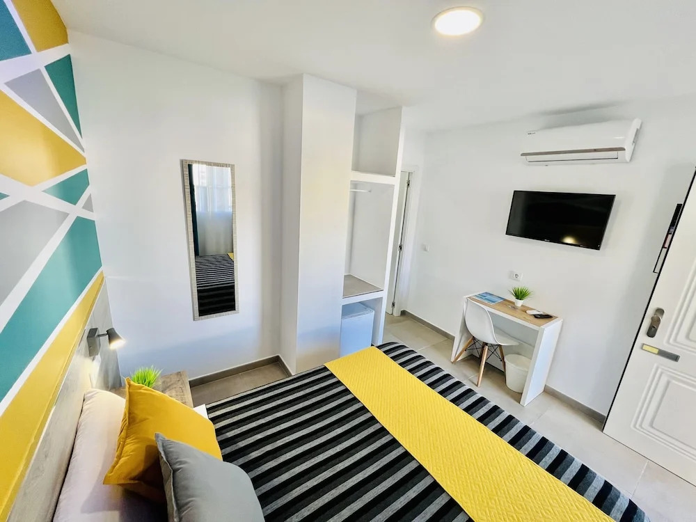 DORI ROOMS - Hostal