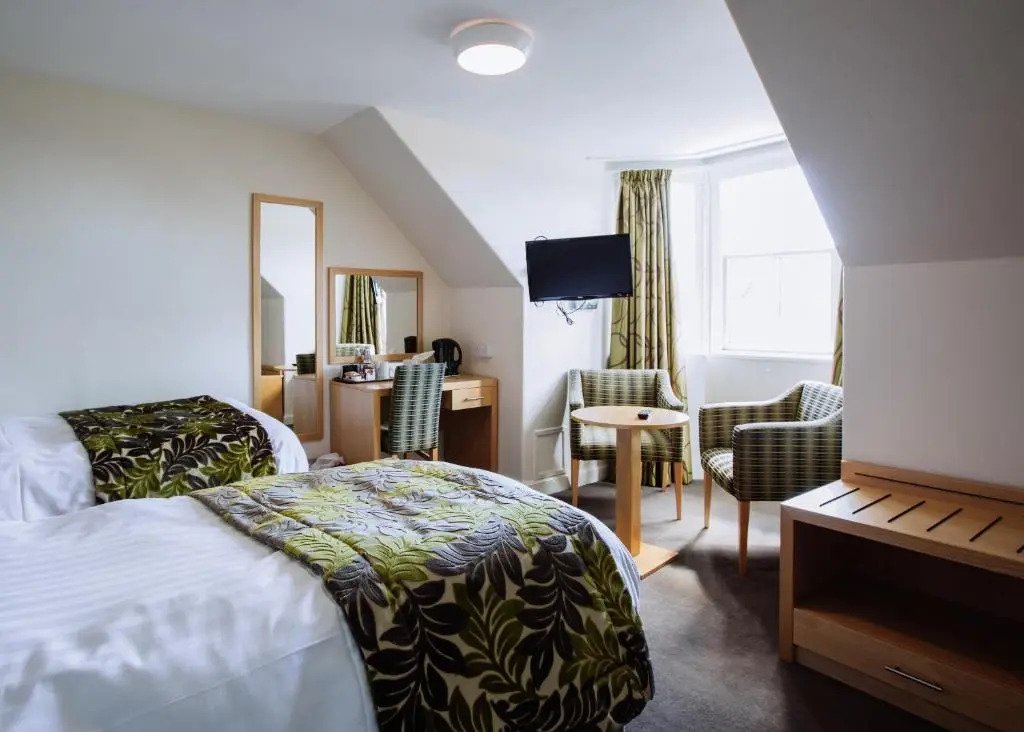 Selkirk Arms Hotel