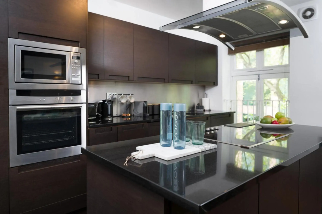 New! Big 2 Bedr/3 Beds Best Covent Garden!