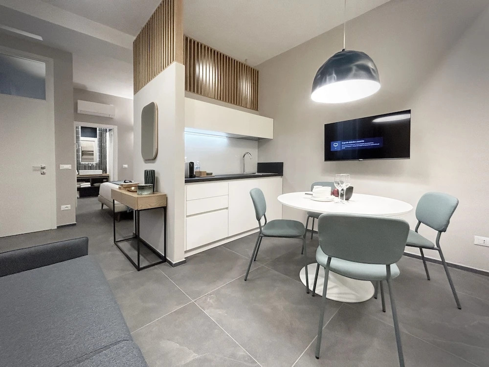 3L Luxury Rooms