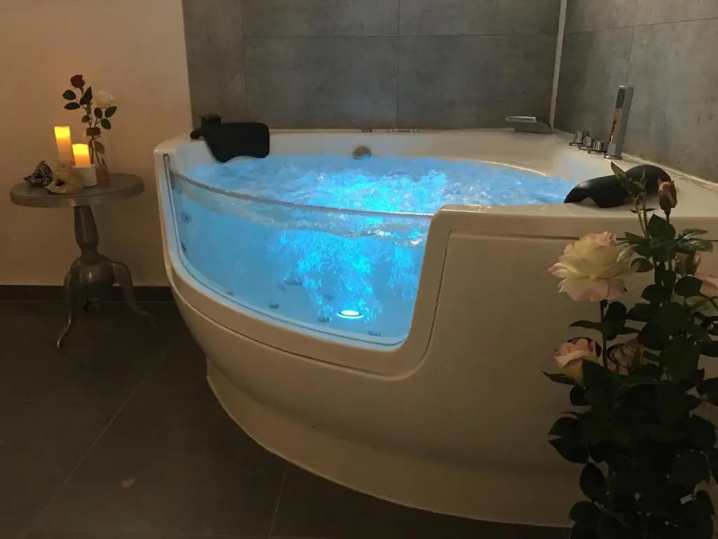 COSY & SPA Appartement luxe JACUZZI "Suite Diamant"