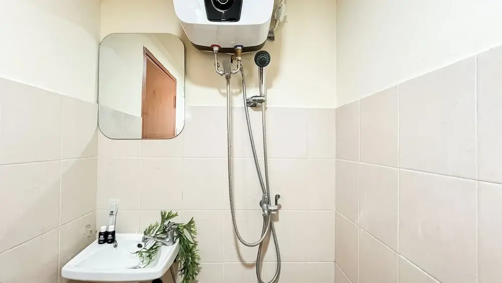 Basic 2Br Apartment At Green Palm Residence