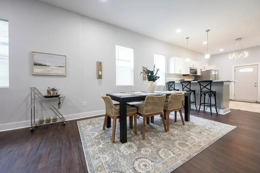 Spacious 5-Bedroom Blue Bungalow