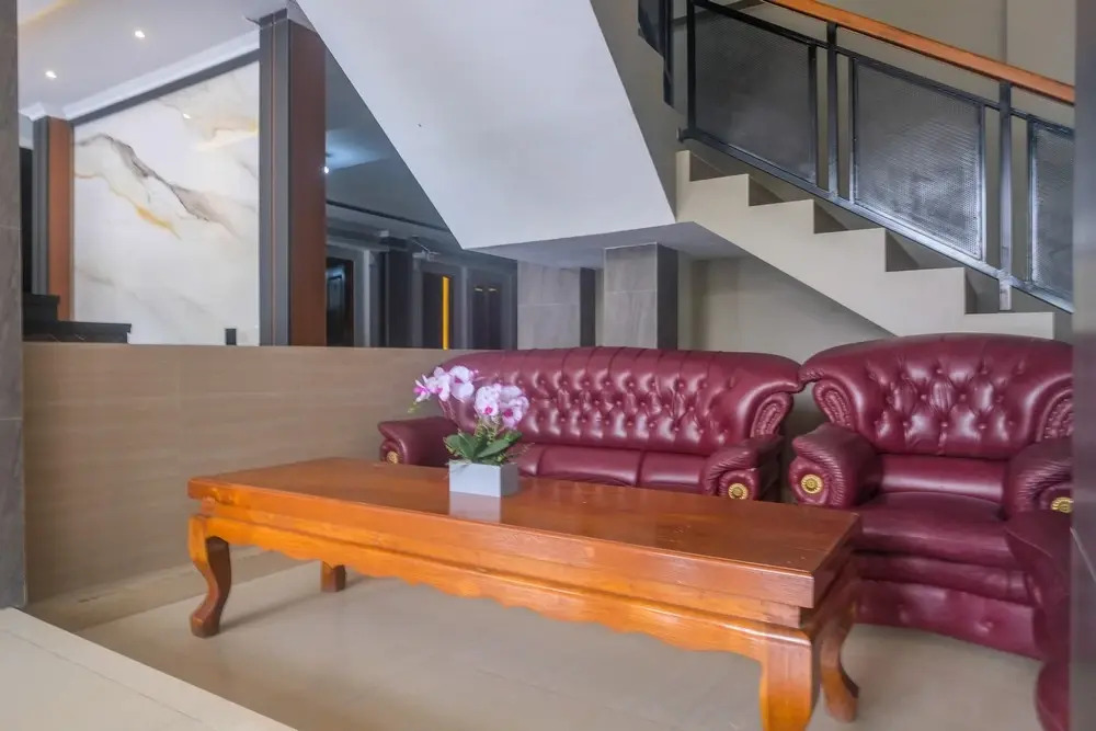 Urbanview TWH Costel near Stadion Maguwoharjo Yogyakarta