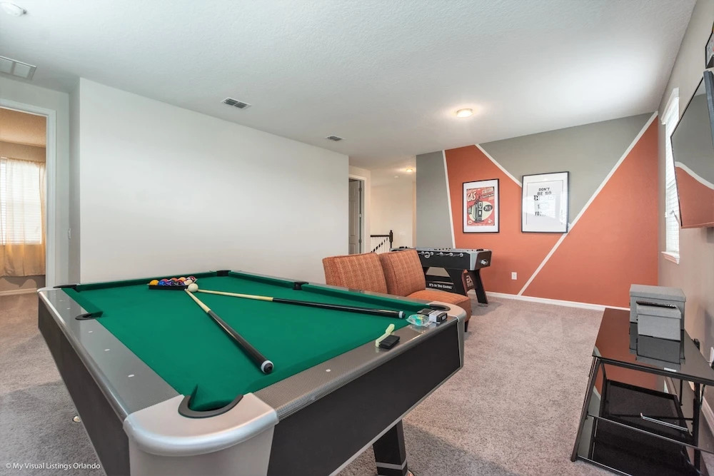 7 Bed 5 Ba Villa with Games, Pool & Spa