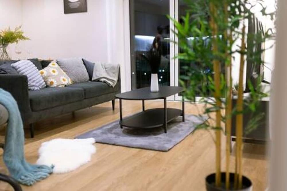Birmingham City Centre Apts - 2BR