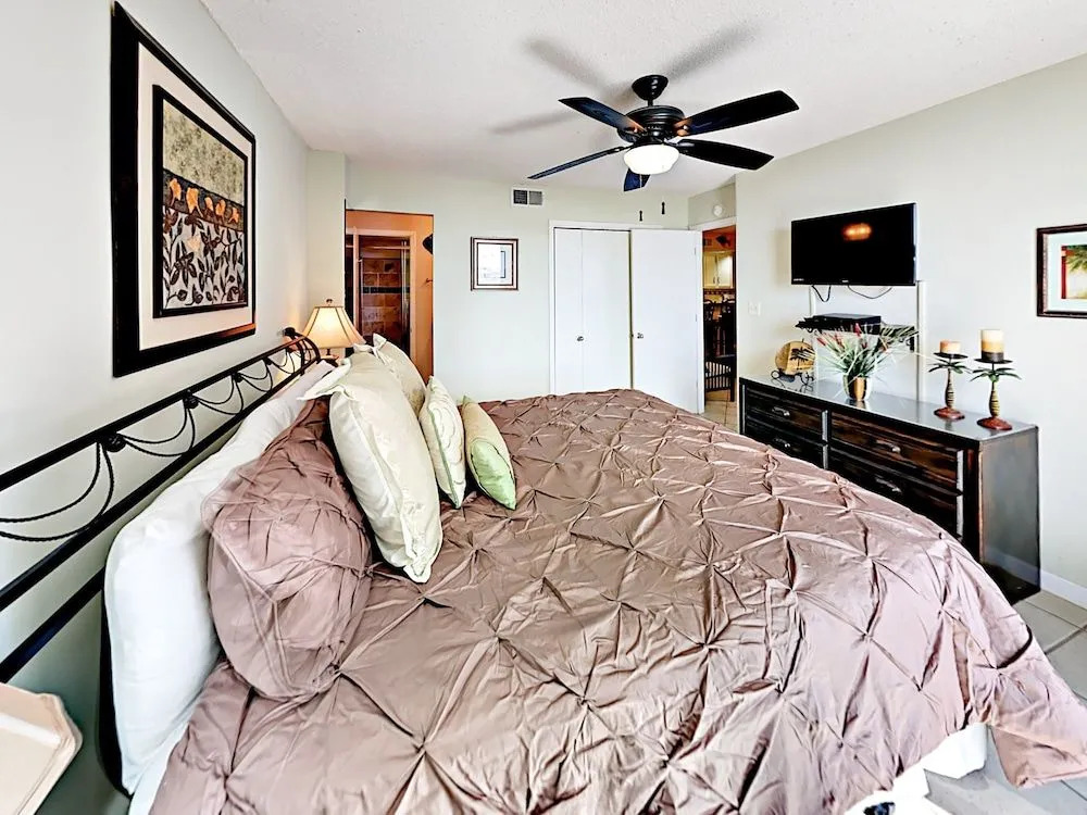 505 E Beach Boulevard Condo Unit 6A 2 Bedrooms 2 Bathrooms Condo
