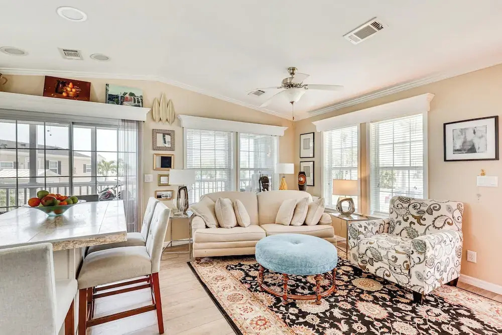 4 Mi to Fort Myers Beach: Home w/ Resort Perks!