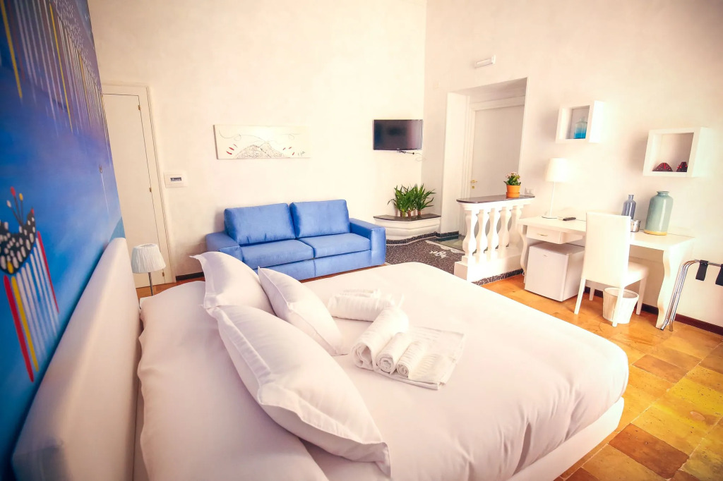 NapoliMia Boutique Hotel