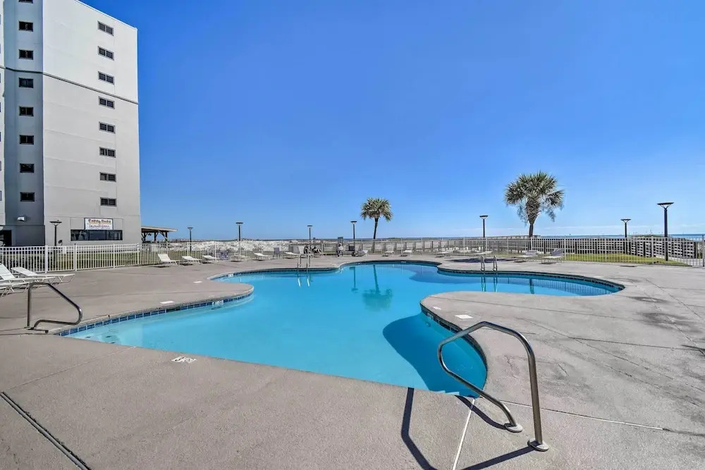 'the Sand Dollar' Gulf Shores Gem w/ Ocean Views!