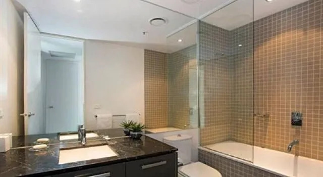 Astra Apartments - St Kilda Rd