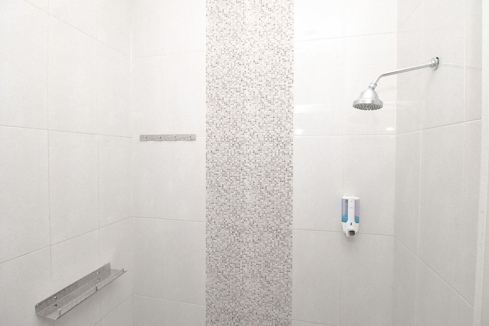 OYO 90217 Cmb 37 Guest House