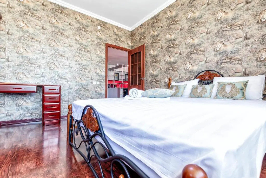 Spacious 3Br Apt With A View