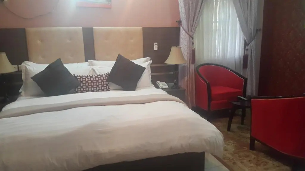Inti's Royal Suite