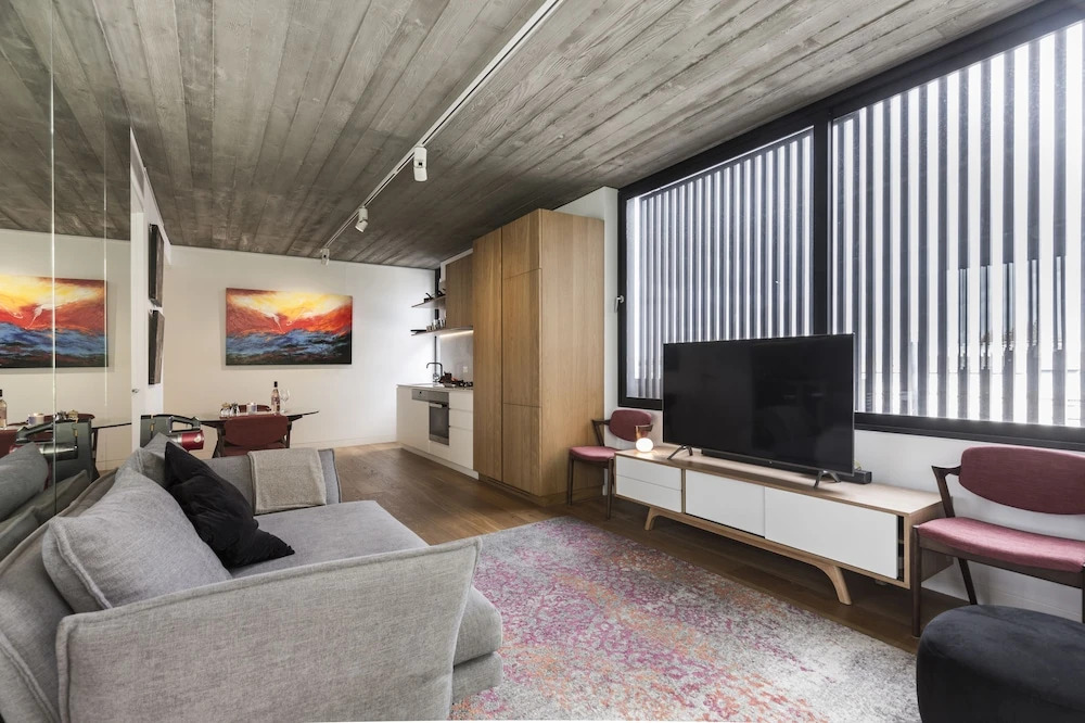 New 1 Bedroom Apt in the Heart of Surry Hills