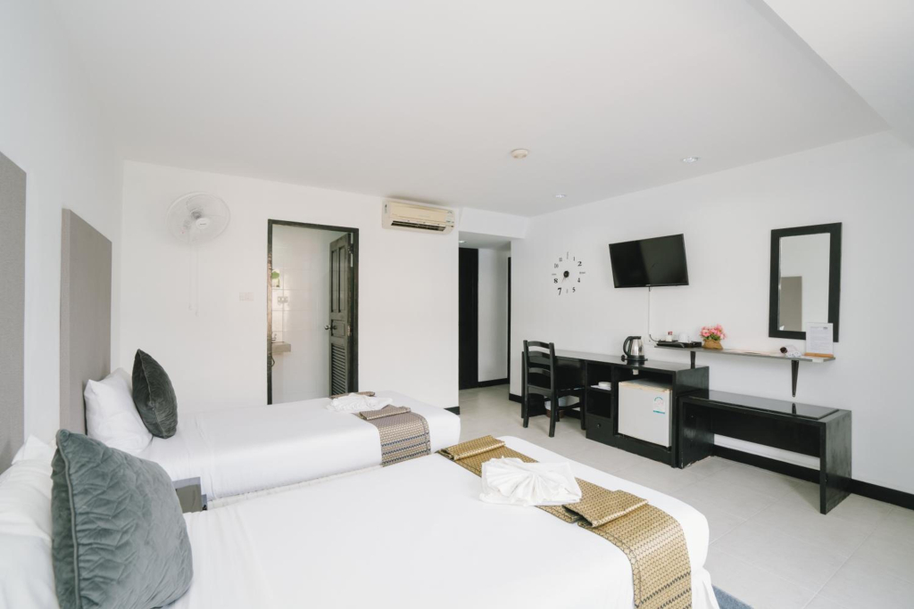 Noble House Patong