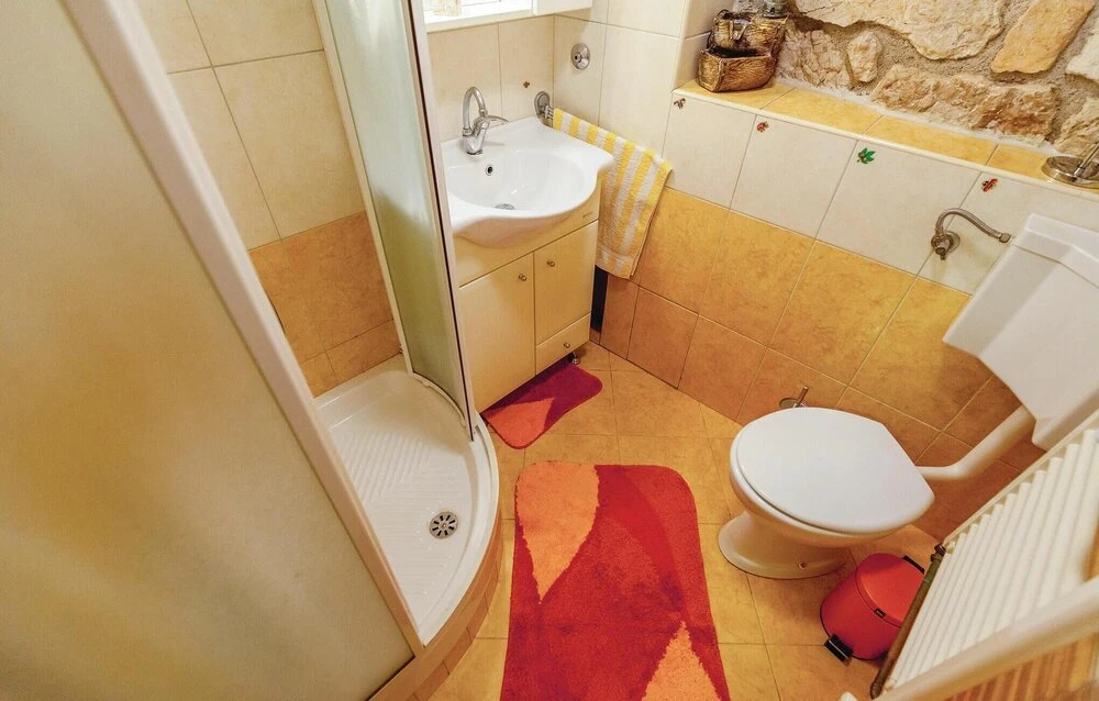 Stunning Home in Grizane With Wifi and 2 Bedrooms