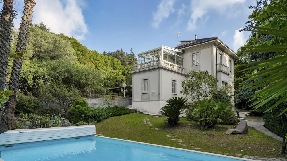 VILLA LIBERTY ALBISOLA 6&2, Emma Villas