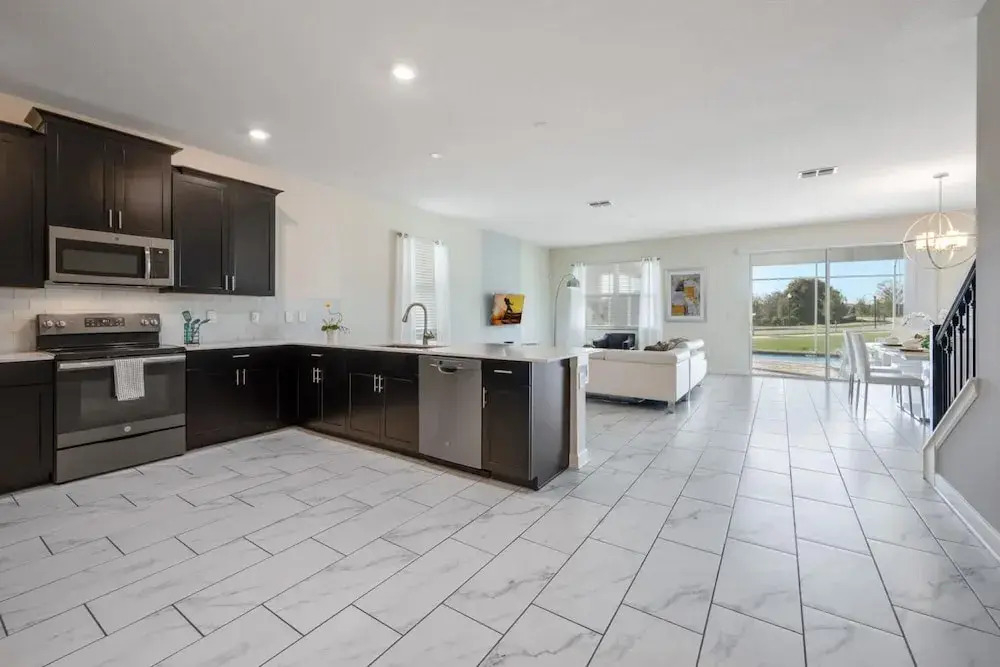 Wonderful Home With Movie Room Near Disney