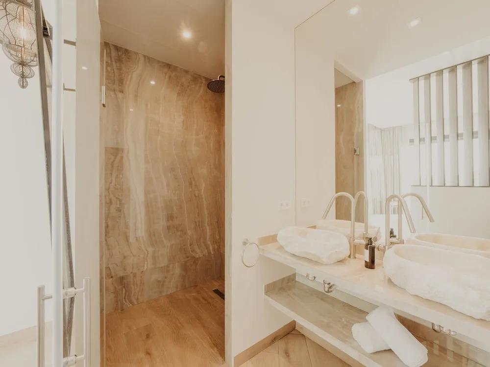Silken Comfy Studios Hotel
