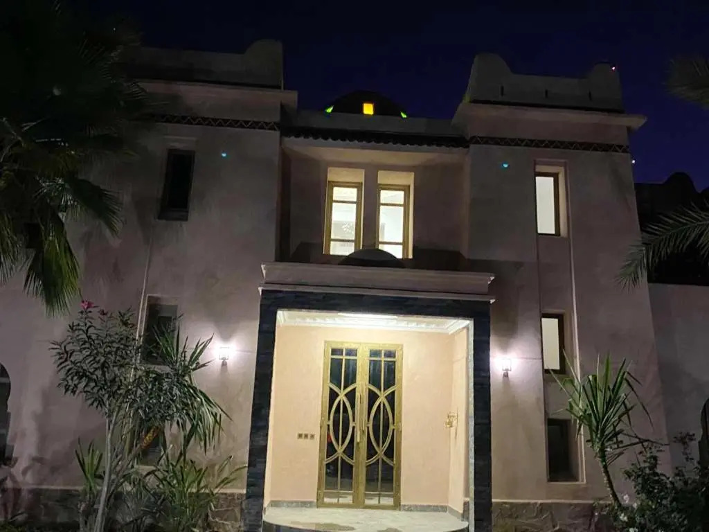 5 bedrooms villa with private pool enclosed garden and wifi at Marrakech