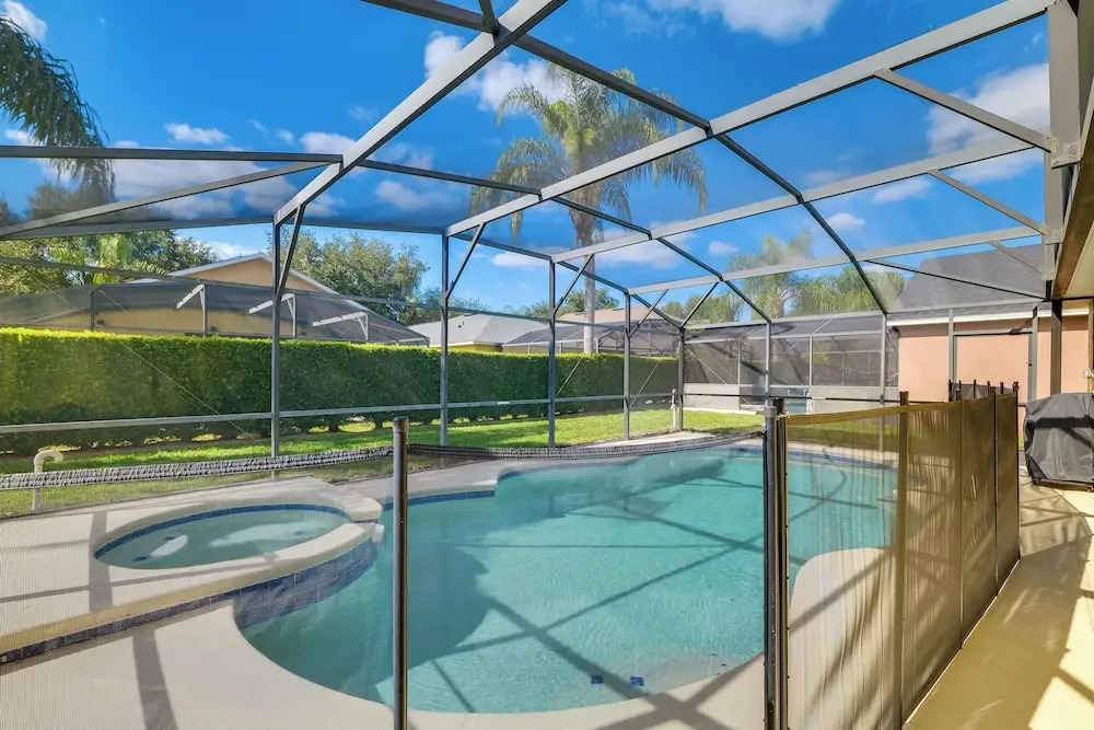 Peaceful Clermont Gem w/ Pool, 9 Mi to Disney!