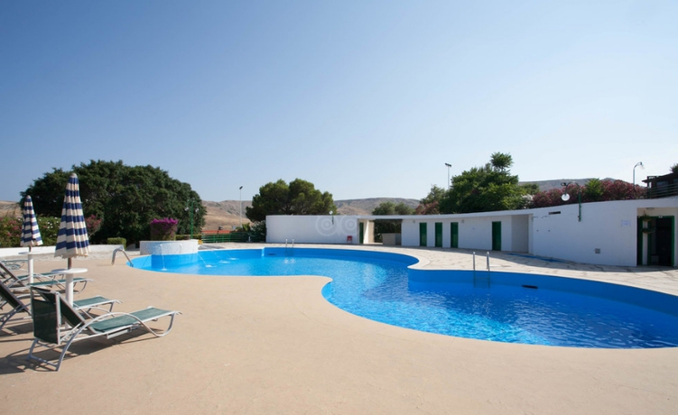Costa Tiziana Resort