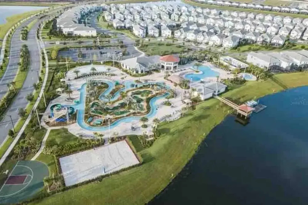 Super Cozy- Sleeps 22 w Pool Amenities Pass
