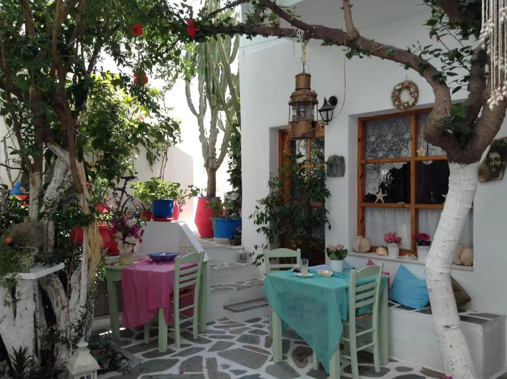 Arian Hotel