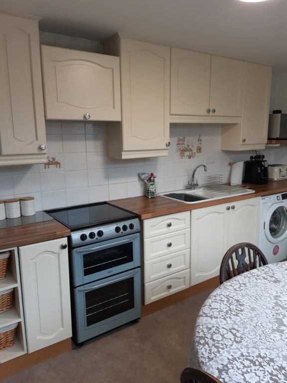 Stunning 3-bed Bungalow in Churchtown Southport