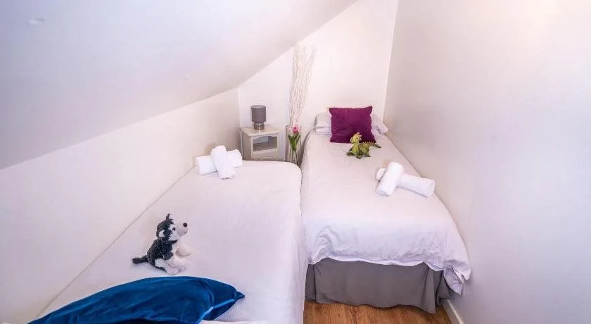 Coral Gables Guesthouse & Campsite