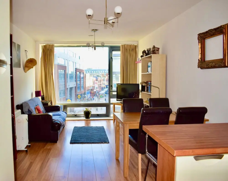 Spacious 1 Bedroom Apartment in The Heart of Dublin