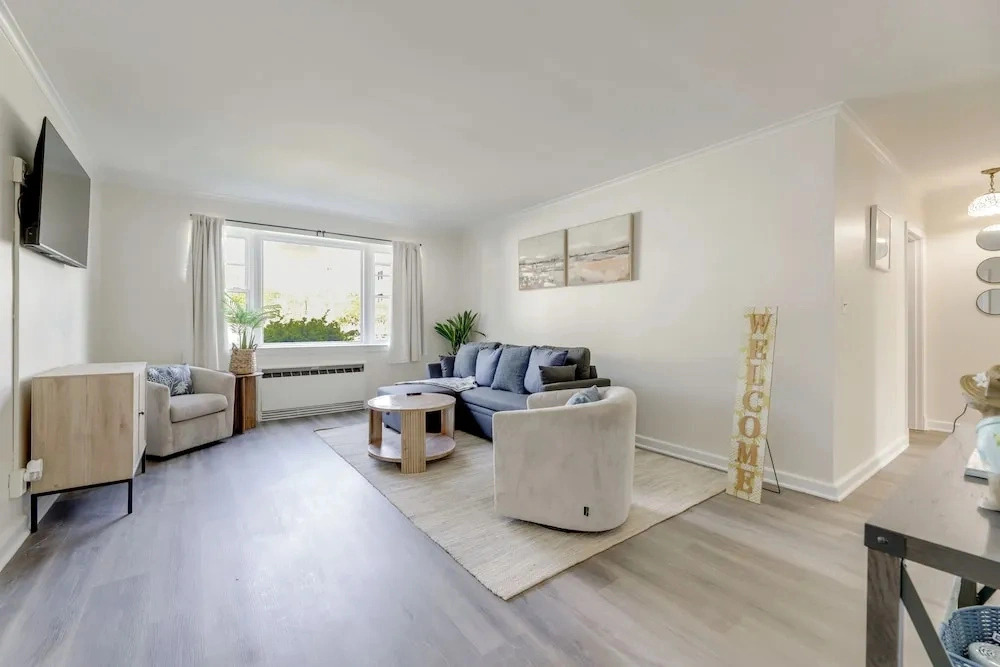 Walk to Parks & Marina! Waterfront Cambridge Condo