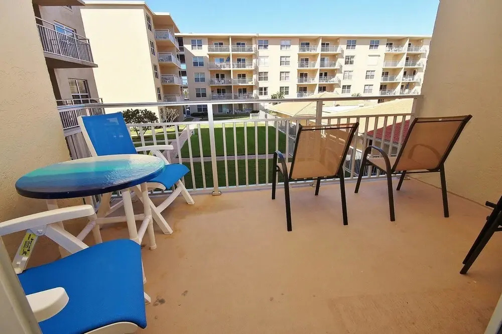 Sea Coast Gardens III 214 Apartment 2