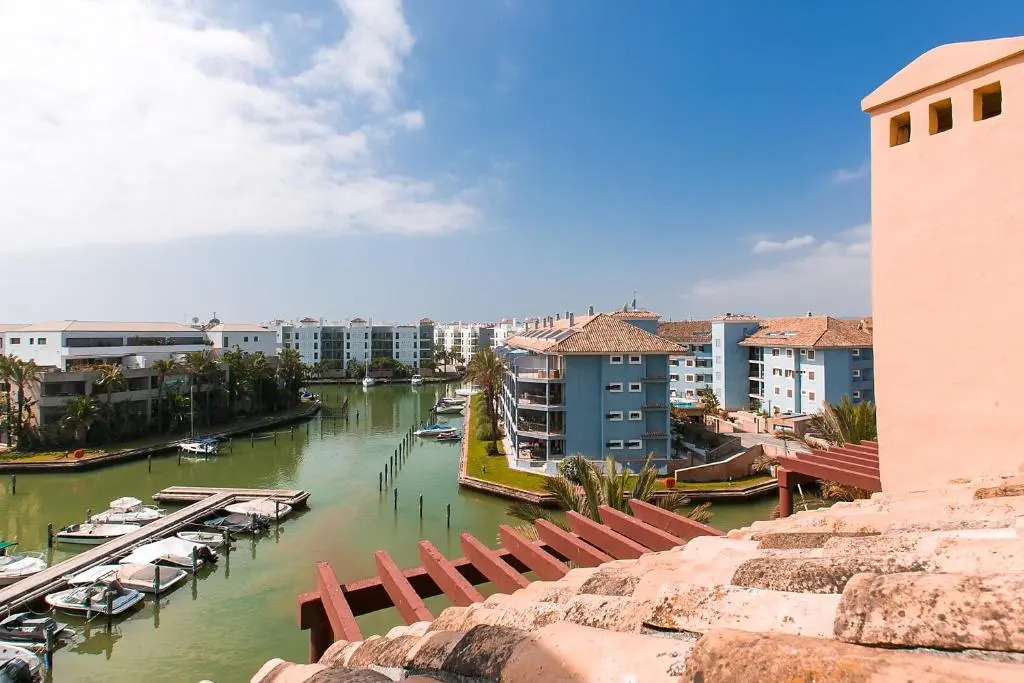 Sotogrande Marina 3 Br Duplex With Large Terrace