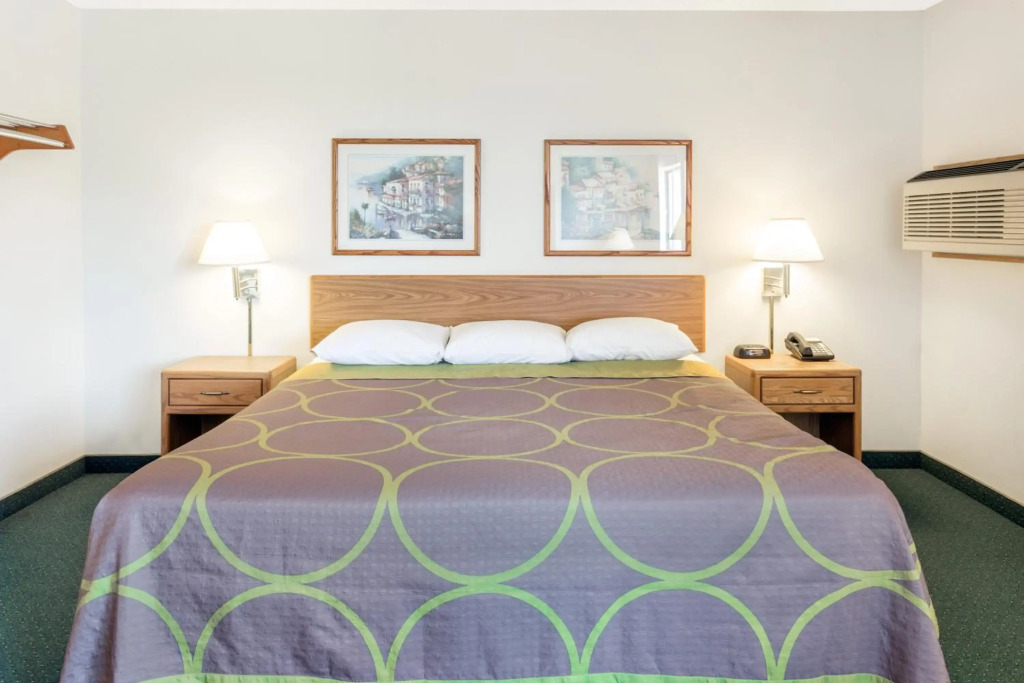 Budget inn & Suites