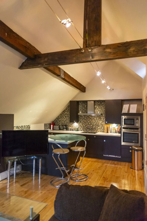 The Apartment No 2 The Old Red King Pub